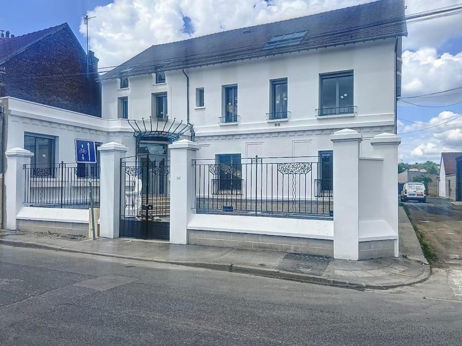 Appartement Neuf Proche Gare Margny-les-Compiegne Eksteriør bilde